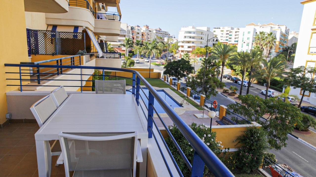 Cozy Apartment Overlooking Estepona'S Marina! Exterior photo