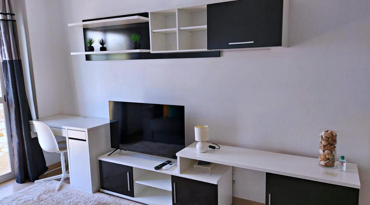 Cozy Apartment Overlooking Estepona'S Marina! Exterior photo